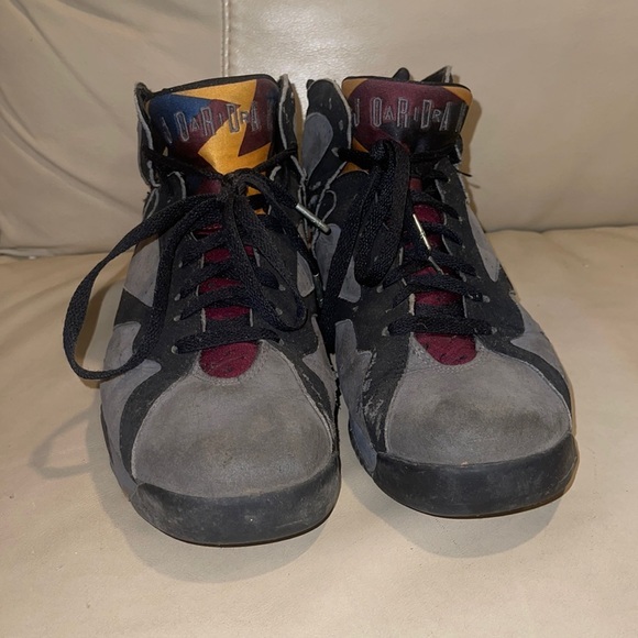 Jordan Bordeaux VII (2011) - Picture 3 of 10